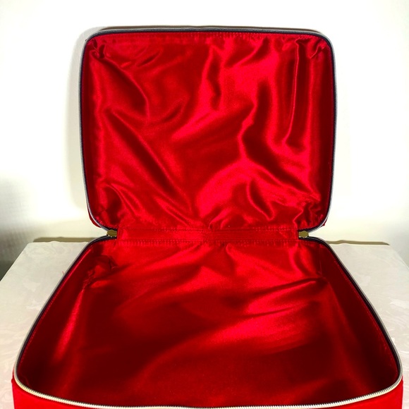 ❤️❤️Estée Lauder❤️Red Velveteen Makeup Cosmetics Travel case Jewelry Stora… - Picture 4 of 5